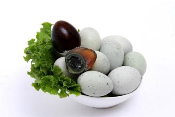 皮蛋可以生吃吗 生吃皮蛋的坏处