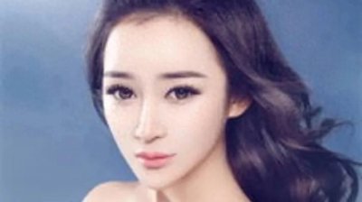 ​＂网红孙心娅揭秘：悄然成就黄晓明与叶珂恋情的'神秘月下奇缘'＂