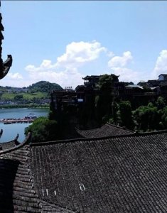 ​一般住民宿一个月多少钱(民宿住一个月多少钱)