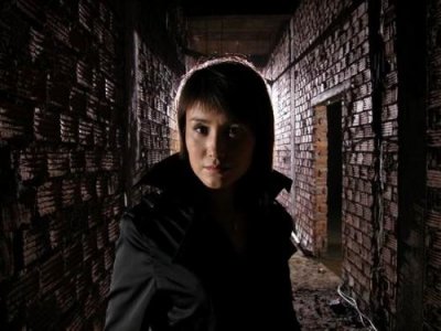 ​性格直爽、思维敏捷、雷厉风行，演员王茜