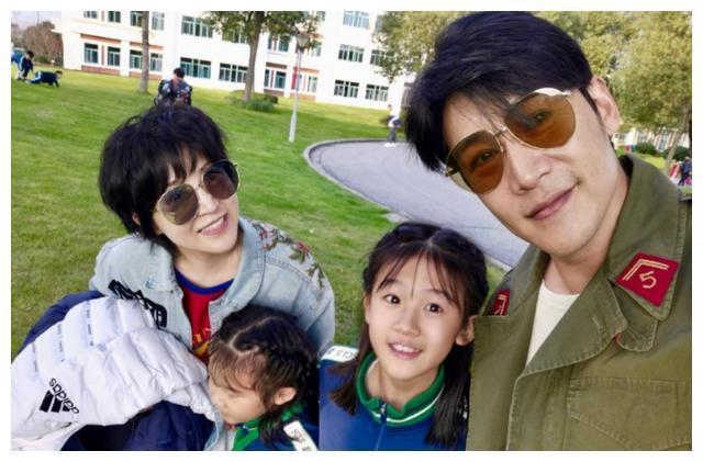 陆毅遭遇中年危机身材发福？别傻了，陆毅发微博证明自身清