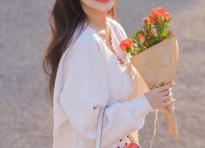 ​胆囊炎的症状是哪里疼？