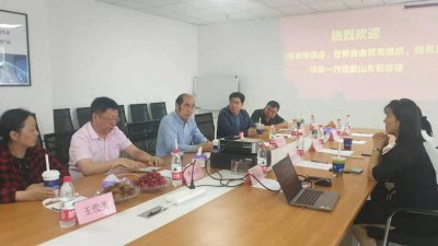 ​杨永新一行应邀到访智慧猫