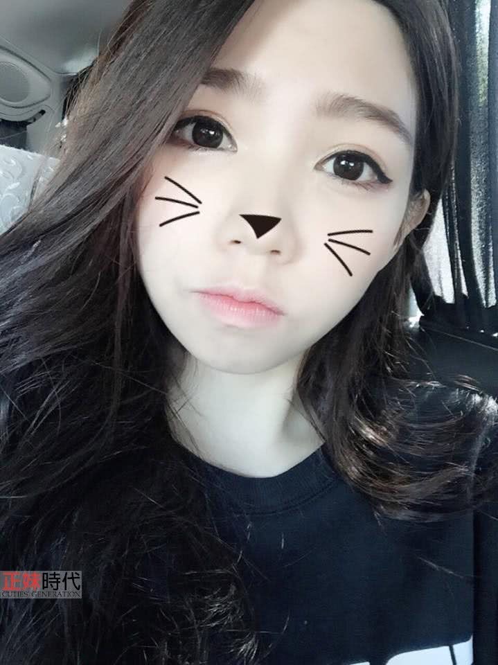 曾智希个人资料写真作品