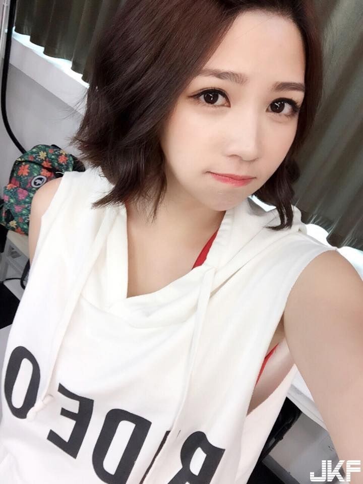 曾智希个人资料写真作品