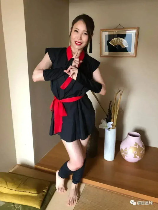 巨R女神bin音桃花美图分享，人间妖精的搭配！