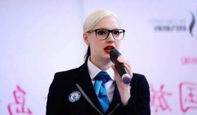 ​撒贝宁的老婆是谁(撒贝宁娇妻李白婚后发福，身材走样胖了一大圈，一脸的幸福肥