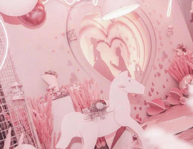 韩安冉被小猪求婚,现场小猪惨遭“指责”,网友:确实有点过分了