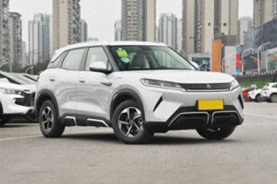 ​又跌了！9月国产小型SUV销量榜，比亚迪元UP夺冠，萤火虫腰斩