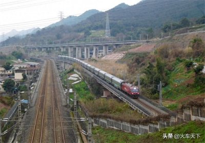 ​今年春运呼和浩特与重庆之间开行了一趟高档次的普速临客