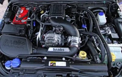 ​牧马人爆改轮胎3个案例超酷图片欣赏