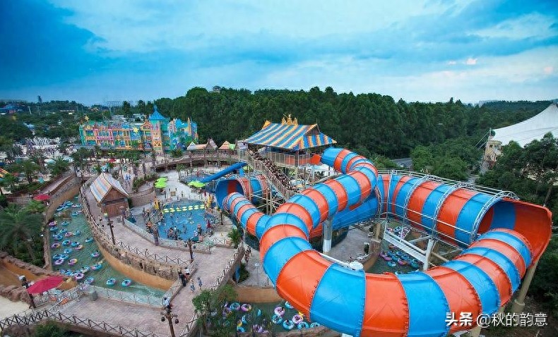 广州市长隆旅游度假区，占地面积 1万亩，门票价格 285-350元