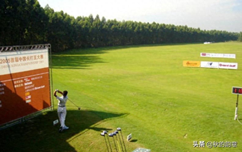 广州市长隆旅游度假区，占地面积 1万亩，门票价格 285-350元